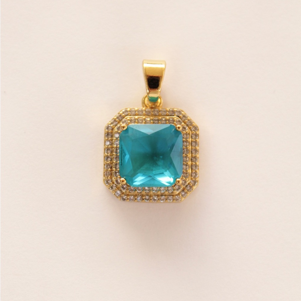 Icy blue necklace